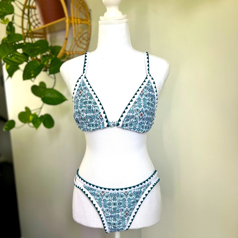 Floral Whip stitch Bikini